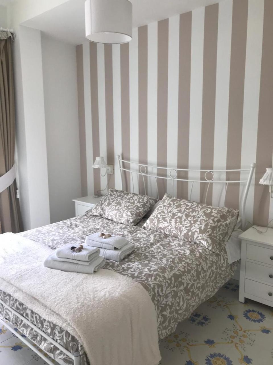 Il Giardino Dei Glicini Bed & Breakfast Ercolano Dış mekan fotoğraf